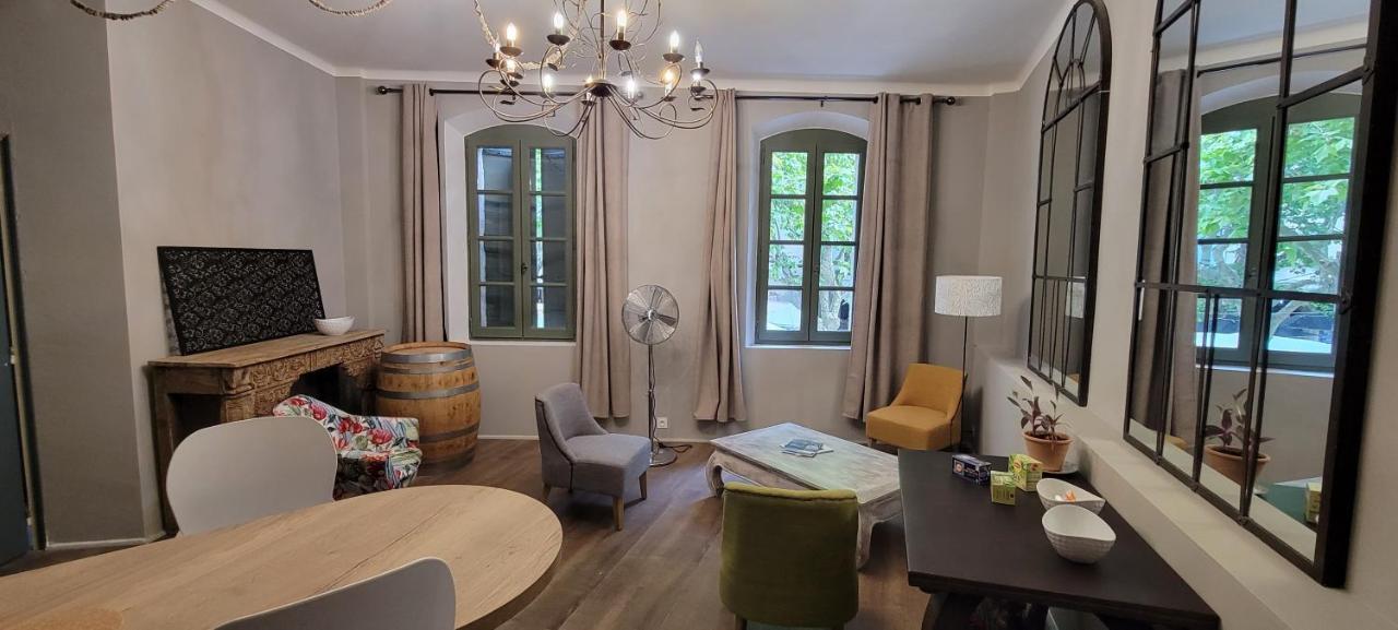 Une Chambre A Uzès Buitenkant foto